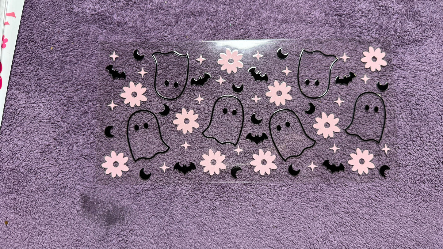Halloween: ghosts, flowers, bats