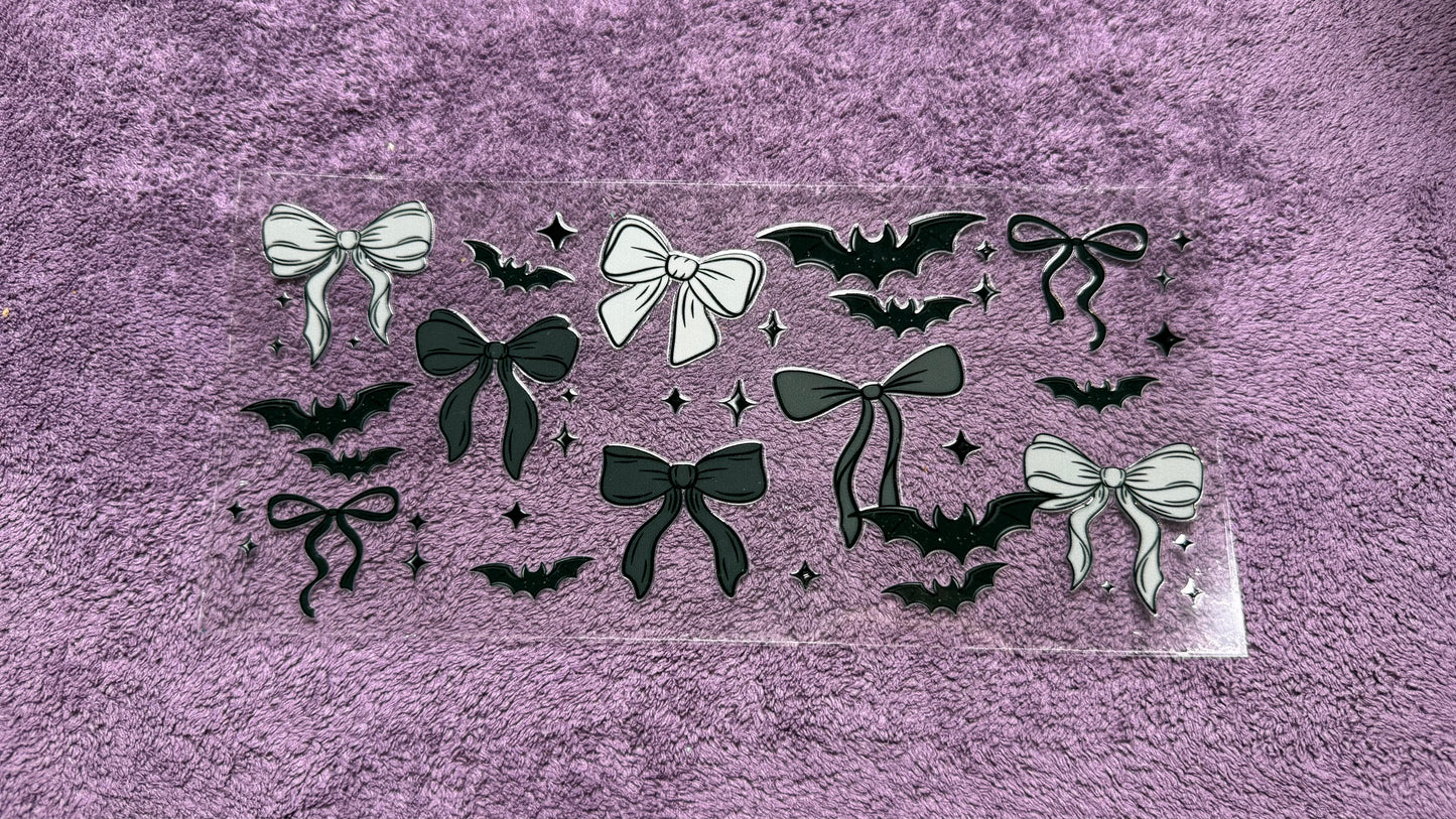 Halloween: bows and bats
