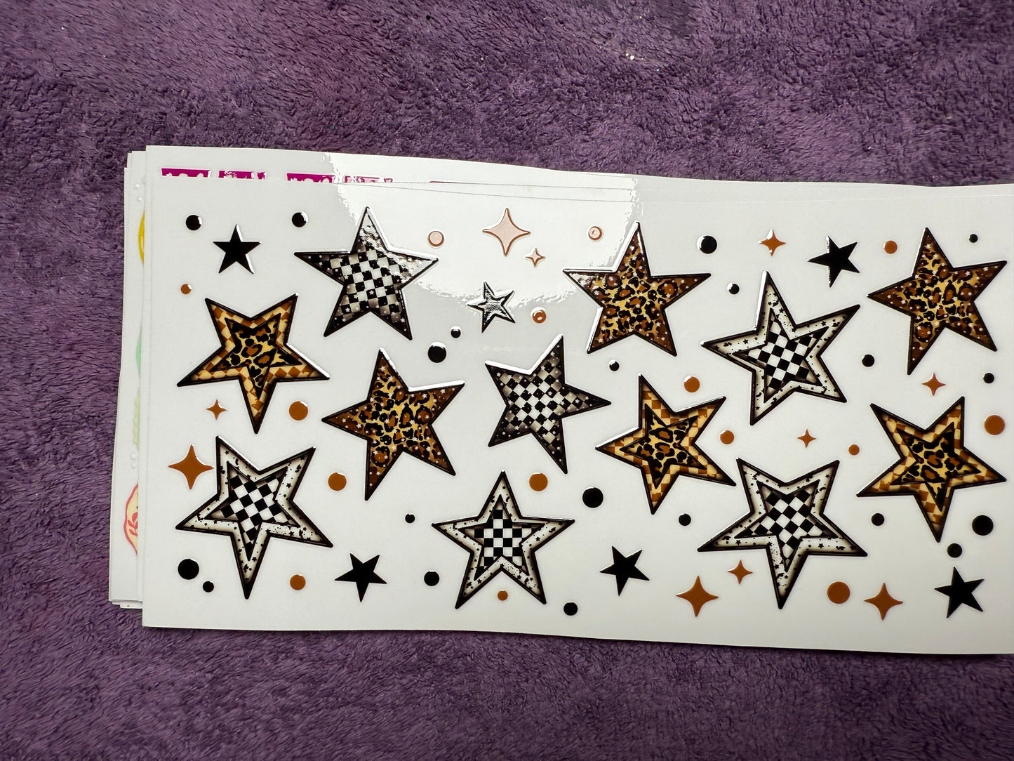 Checkered stars