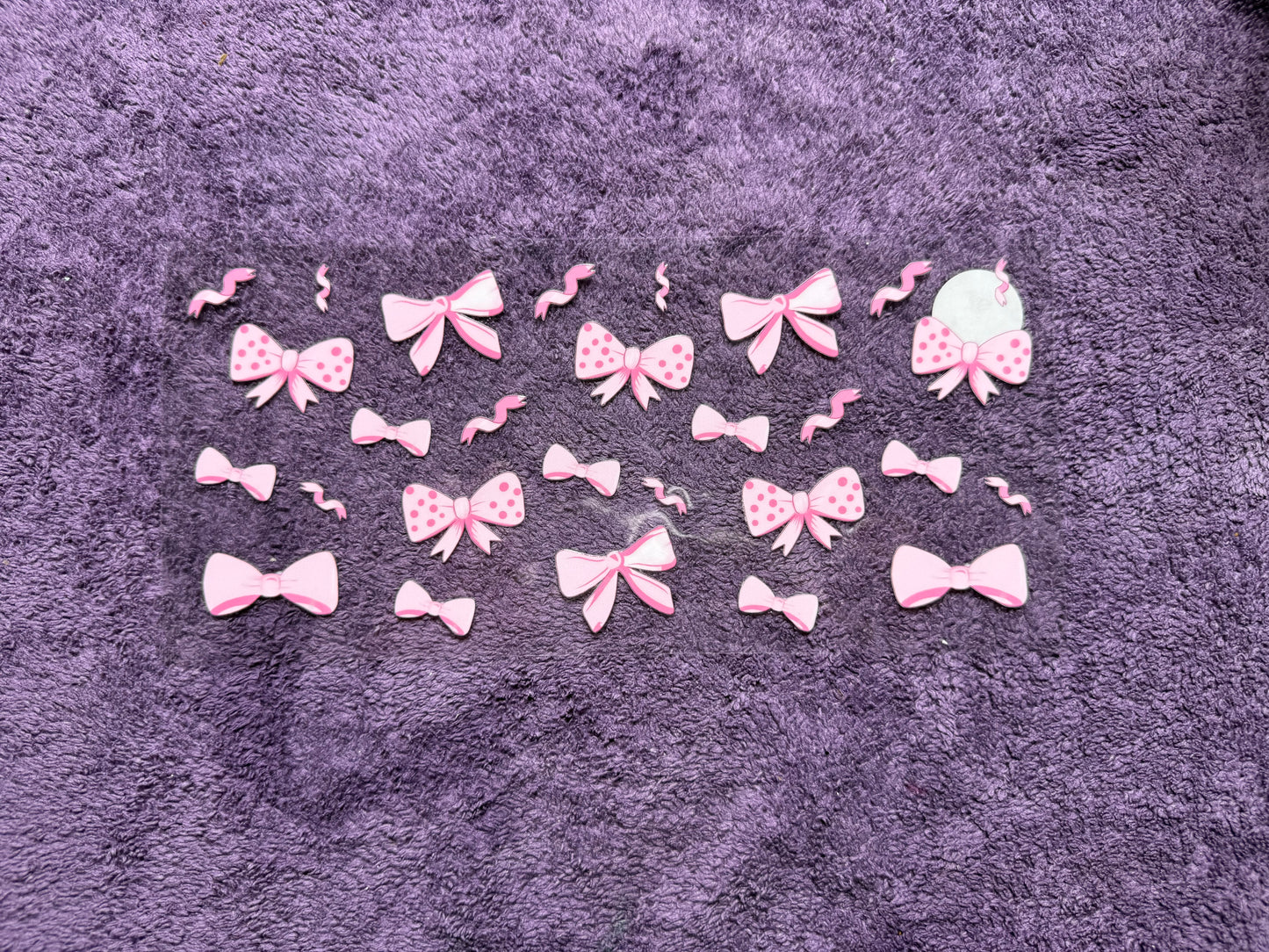 Bows and streamers